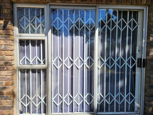 Sliding door glass replacement in Randburg 6.38mm laminated safety glass replacement Tempered glass replacement GET Glass